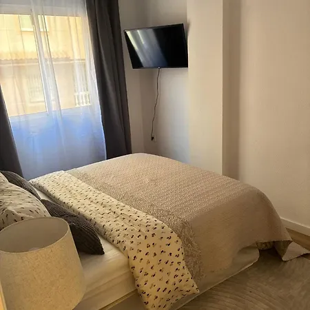 037 Modern Sweet - Alicante Apartment